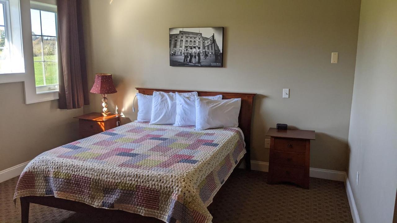 The Meadowlark Inn East Springfield Exterior foto